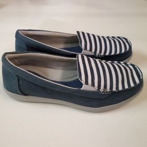 Crocs Walu Canvas Loafers Boat Shoes Sz 6 Womens